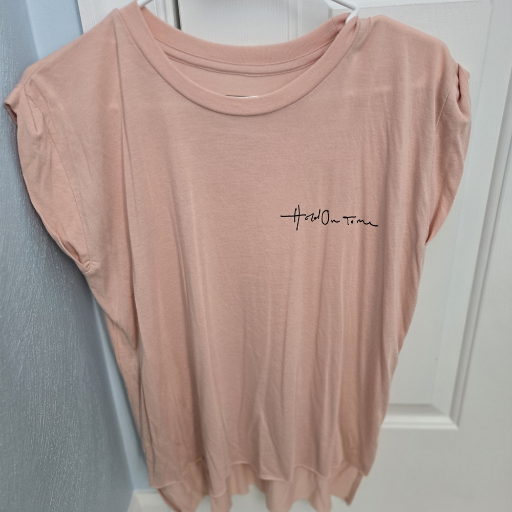 Lauren Daigle "HOLD ON TO ME" capped Sleeve Brand New, Size M.